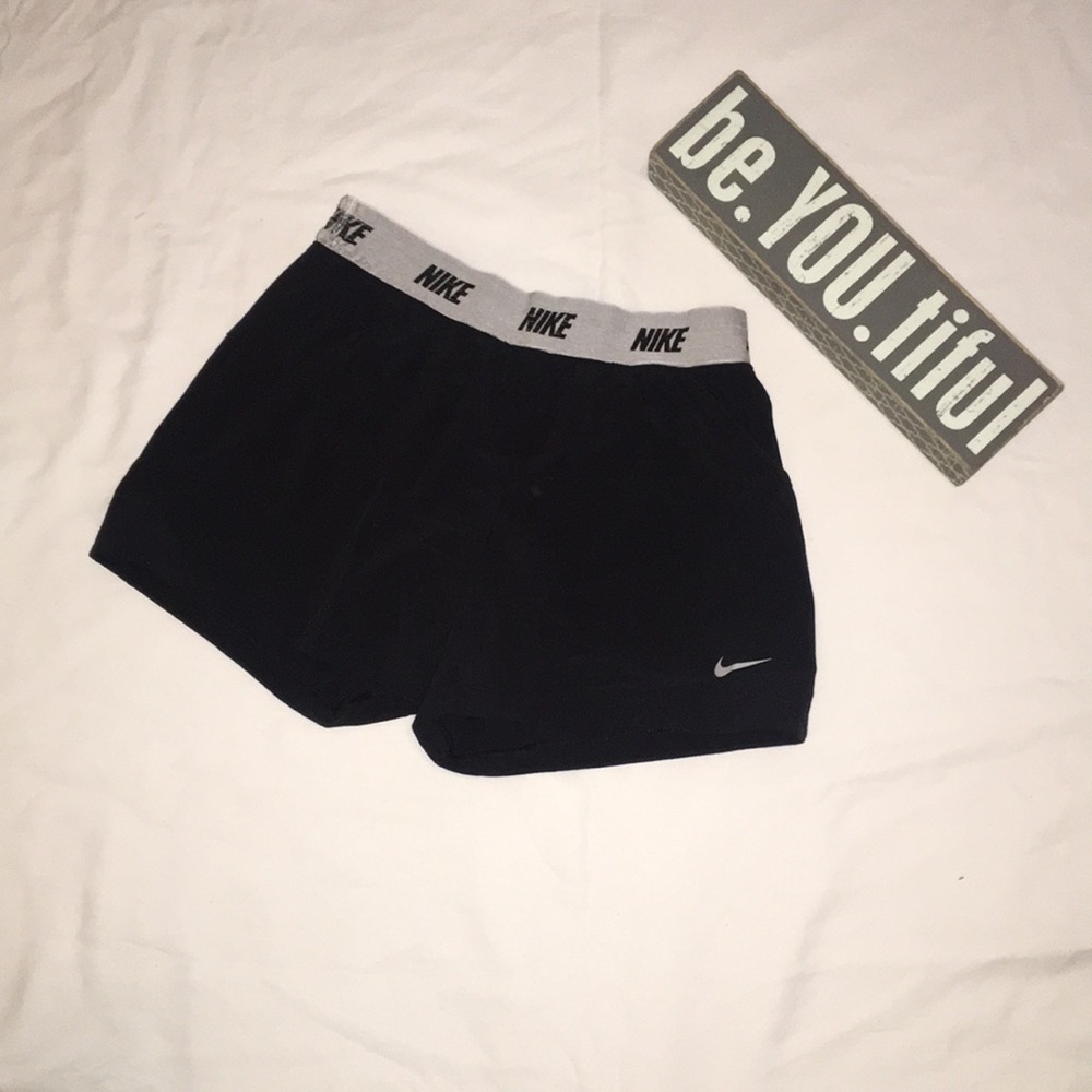 Black Nike Drifit Shorts - Picture 2 of 5
